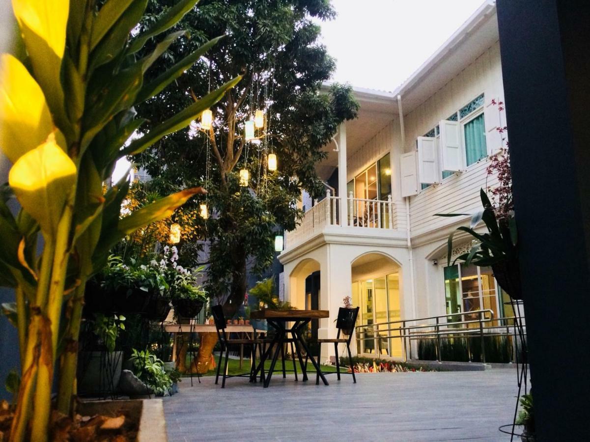 Lana Beds & Space Chiang Mai Exterior foto
